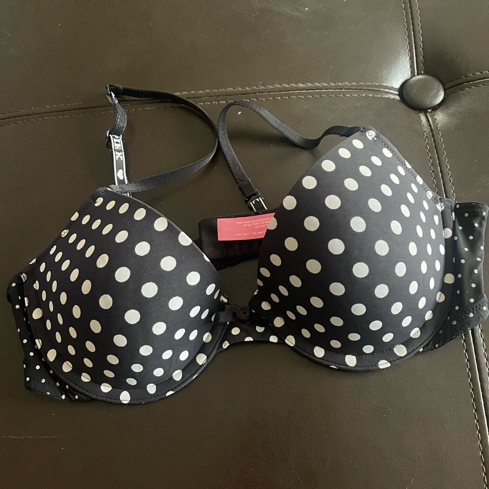 VS PINK tee shirt bra